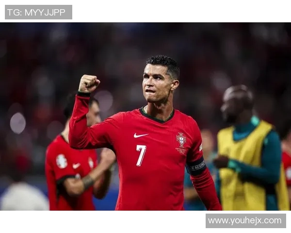 传奇球星与足球巨星的荣耀时刻与不朽传承分析